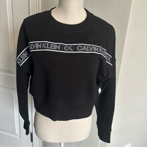 NWT Black Calvin Klein Women’s Logo Cropped Pullover Size Medium